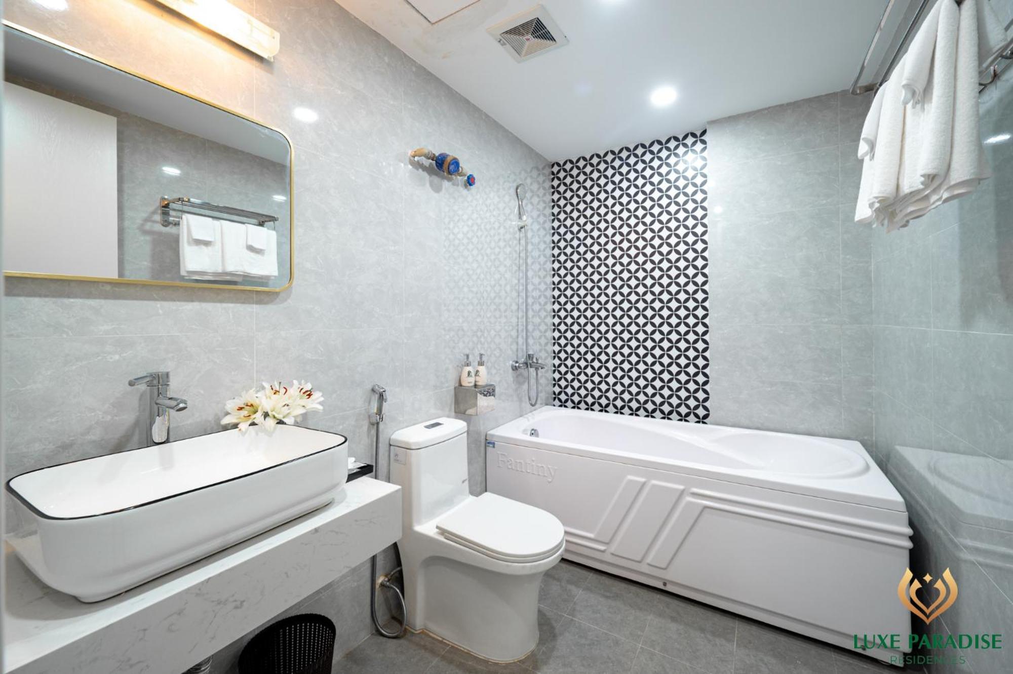 Luxe Paradise Residence 76 To Ngoc Van هانوي المظهر الخارجي الصورة